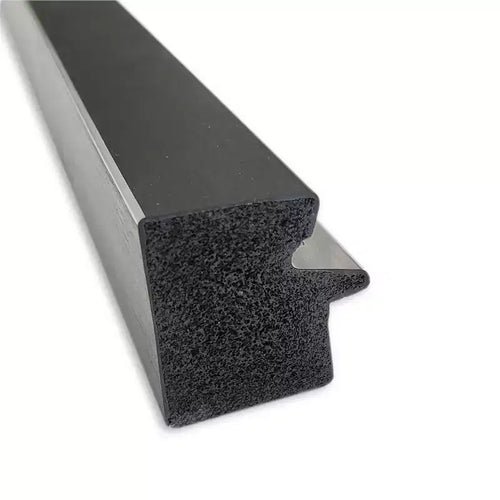 Specchio da parete per bagno sottile con cornice Eva, 76x61 cm, nero/argento - Amanti Art: Rettangolare moderno, smussato, montabile a parete