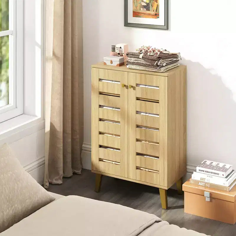 Costway 4-Tier Wooden Shoe Storage Cabinet with Doors Removable Shelves for Entryway