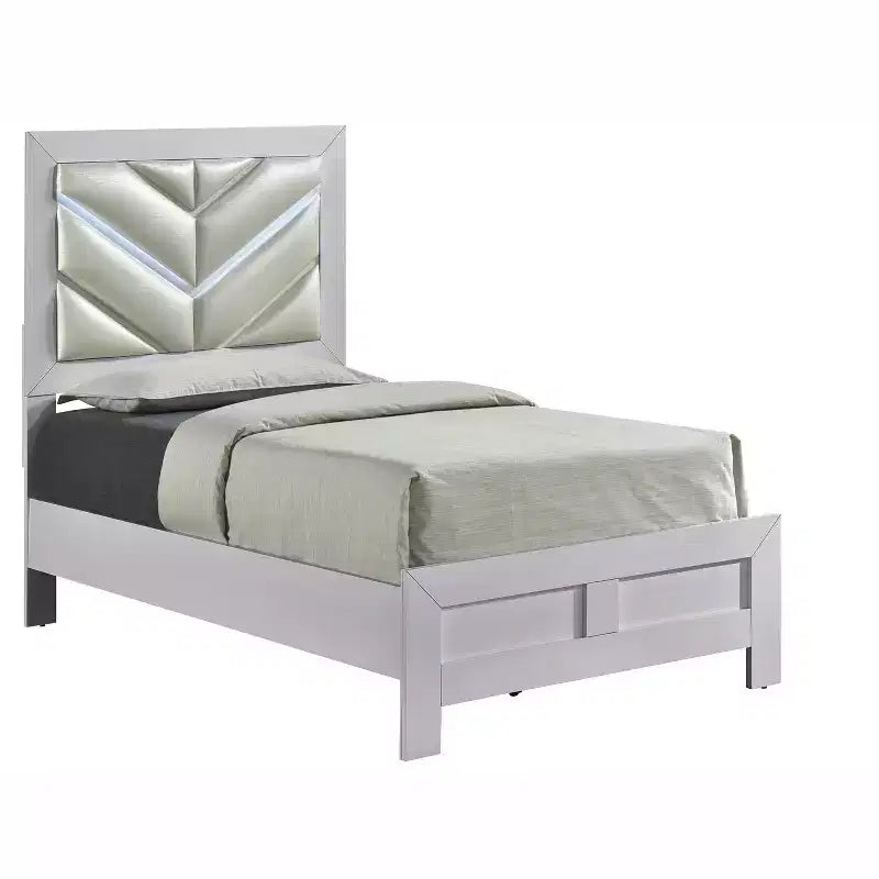 Passion Furniture Moreland Sparkling White Wood Frame Twin Panel Bed