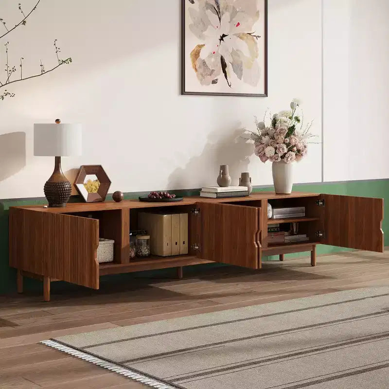 Mobile TV da 87" per TV fino a 90", Consolle TV, Mobiletto TV, Centro di Intrattenimento Multimediale con Ante Scorrevoli a Chiusura Ammortizzata e Gambe in Legno Massello - ModernLuxe