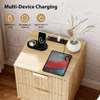 Comodino Karl Home da 39.8 cm, Rovere, MDF P2 da 15MM, Melaminico e Termoformato, 2 Cassetti, Presa USA (1USB+1TYPE C+2AC)