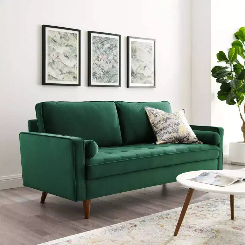 Divano Valour Performance Velvet Verde - Modway: Design Trapuntato Mid-Century, Piedini Tinta Noce, Capacità 400 kg