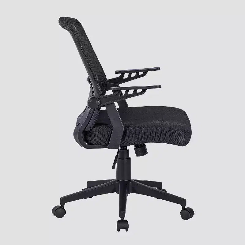 Sedia da ufficio ergonomica in rete nera - Techni Mobili: braccioli regolabili, struttura in metallo, sedia girevole da scrivania con ruote
