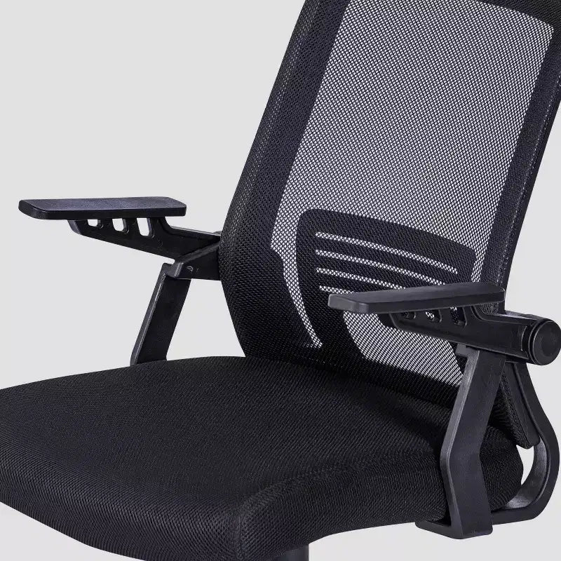 Sedia da ufficio ergonomica in rete nera - Techni Mobili: braccioli regolabili, struttura in metallo, sedia girevole da scrivania con ruote