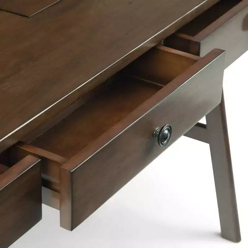 Scrivania Lisa da 60" marrone invecchiato naturale - WyndenHall: Design contemporaneo, porta USB, 3 cassetti, accessori in bronzo