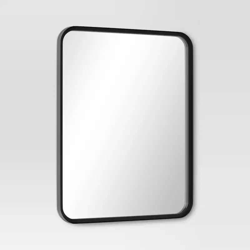 Specchio da parete decorativo rettangolare 24 x 30 con angoli arrotondati - Threshold