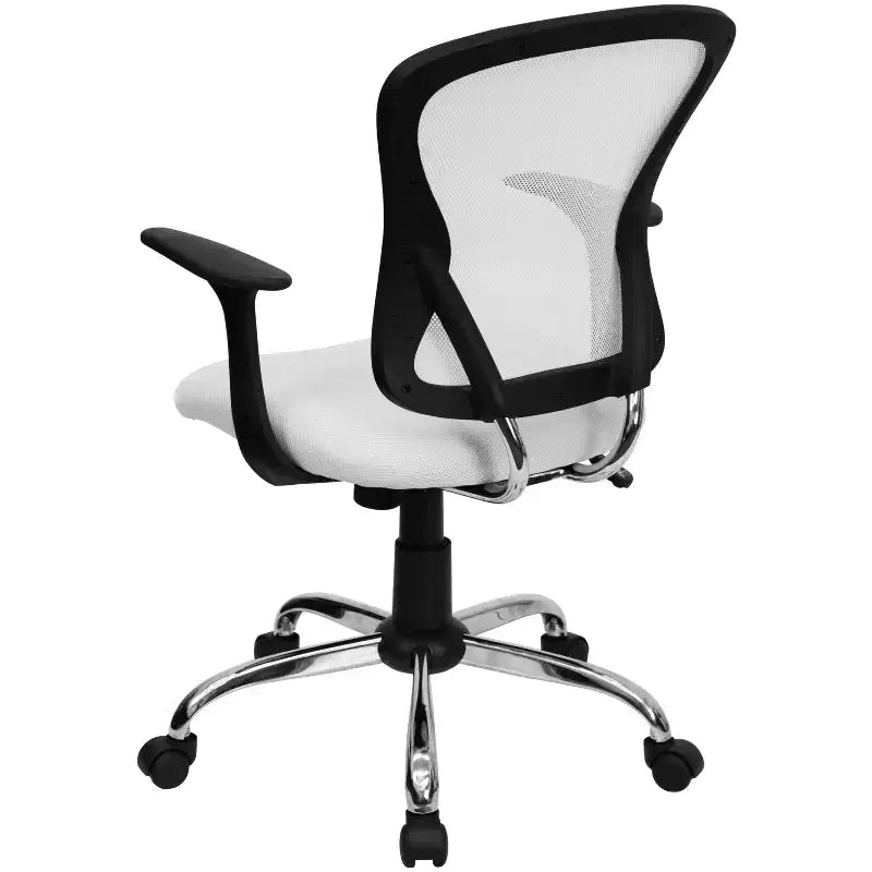 Sedia da ufficio girevole Flash Furniture con schienale medio in mesh, base e braccioli cromati