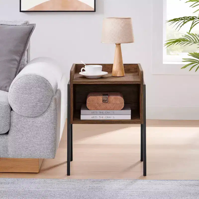 Tavolino laterale con vani aperti Mid-Century Modern Kazuyo - Danya B.