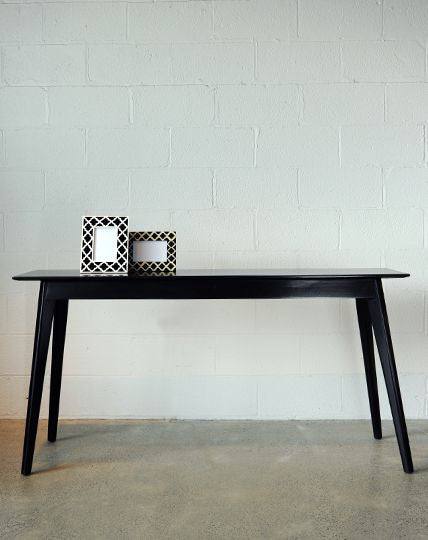 Marilyn Console
